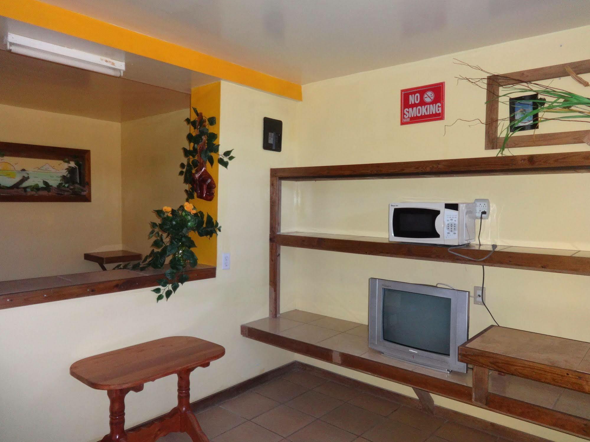 Cocopele Inn San Ignacio Exterior foto